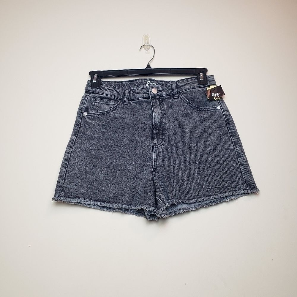 ART CLASS Ash Shorts NWT